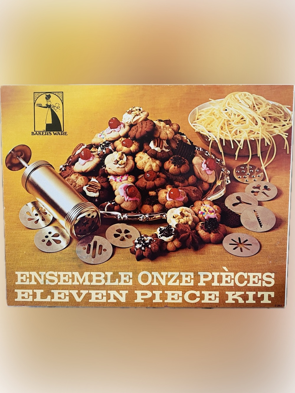 Bakers Cookie and Noodle Kit - cookie press